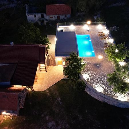 Patakun Holiday Home For 5, With Heated Pool Lecevica Zewnętrze zdjęcie