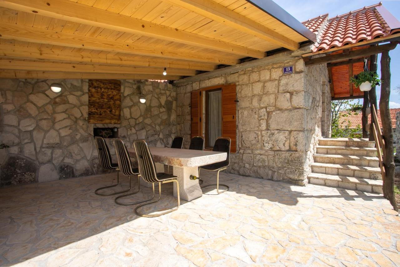 Patakun Holiday Home For 5, With Heated Pool Lecevica Zewnętrze zdjęcie