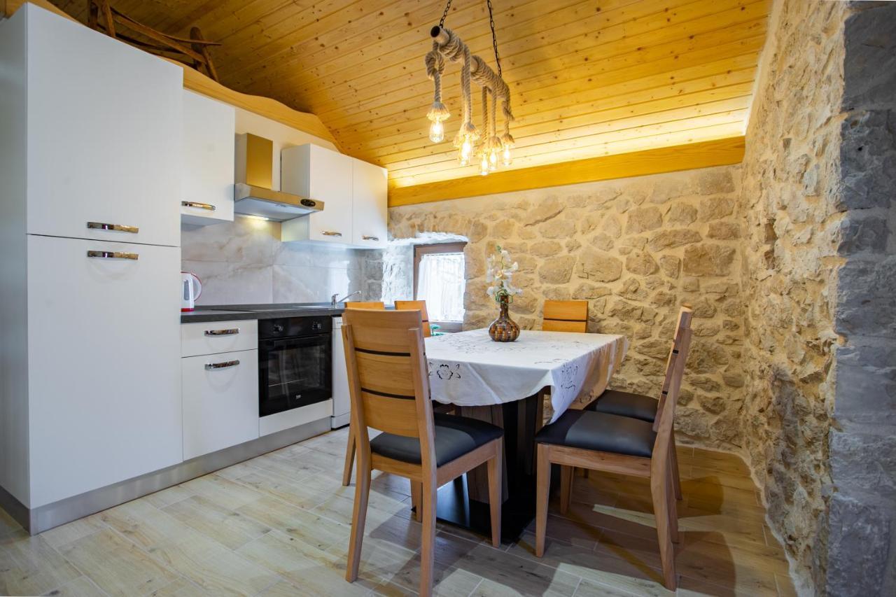 Patakun Holiday Home For 5, With Heated Pool Lecevica Zewnętrze zdjęcie