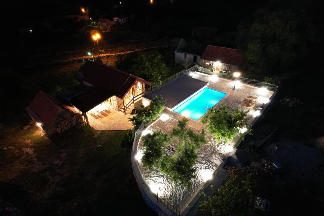 Patakun Holiday Home For 5, With Heated Pool Lecevica Zewnętrze zdjęcie